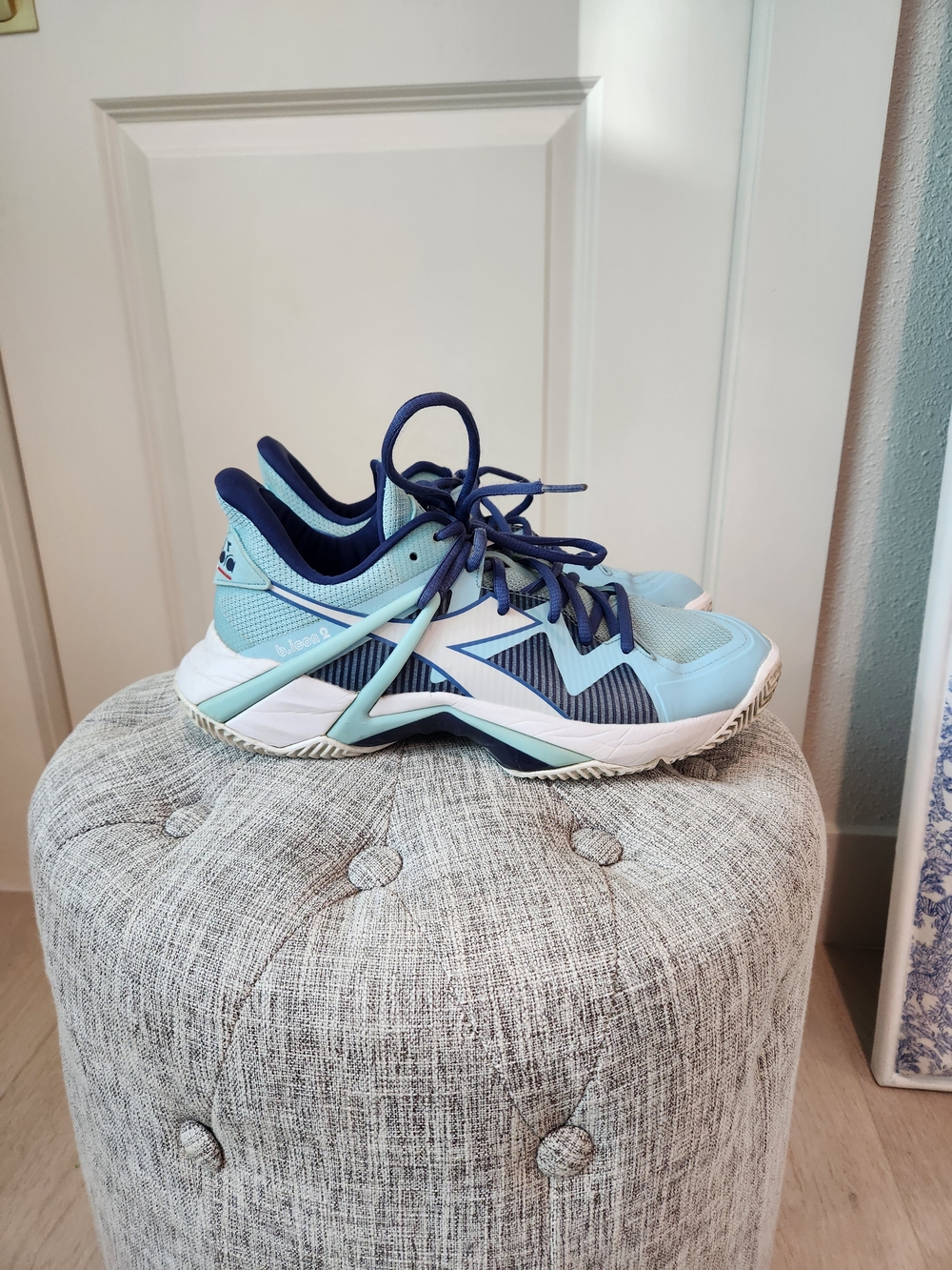 Diadora B.Icon2 Athletic Sneakers with Navy Accents - Women's Performance Shoe